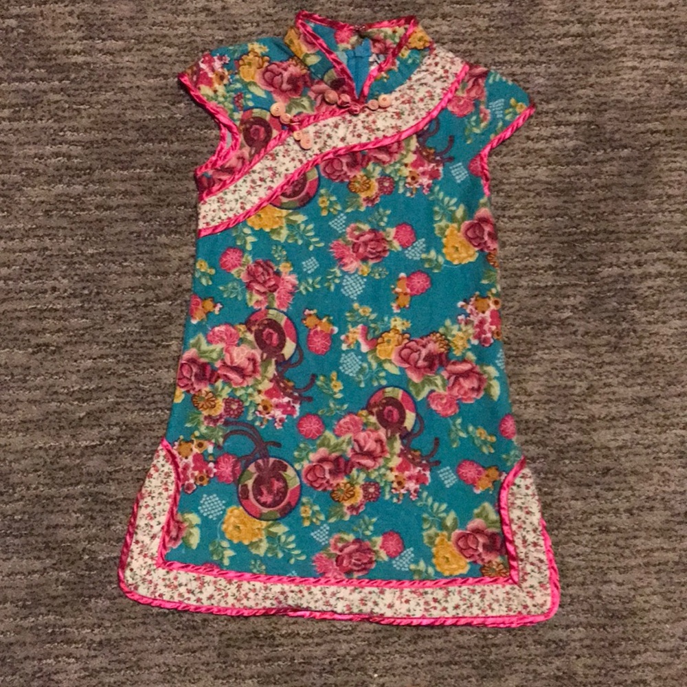Beautiful floral dress with teal color 😍😘